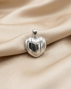 925 Sterling Silver Ribbed Heart Pendant