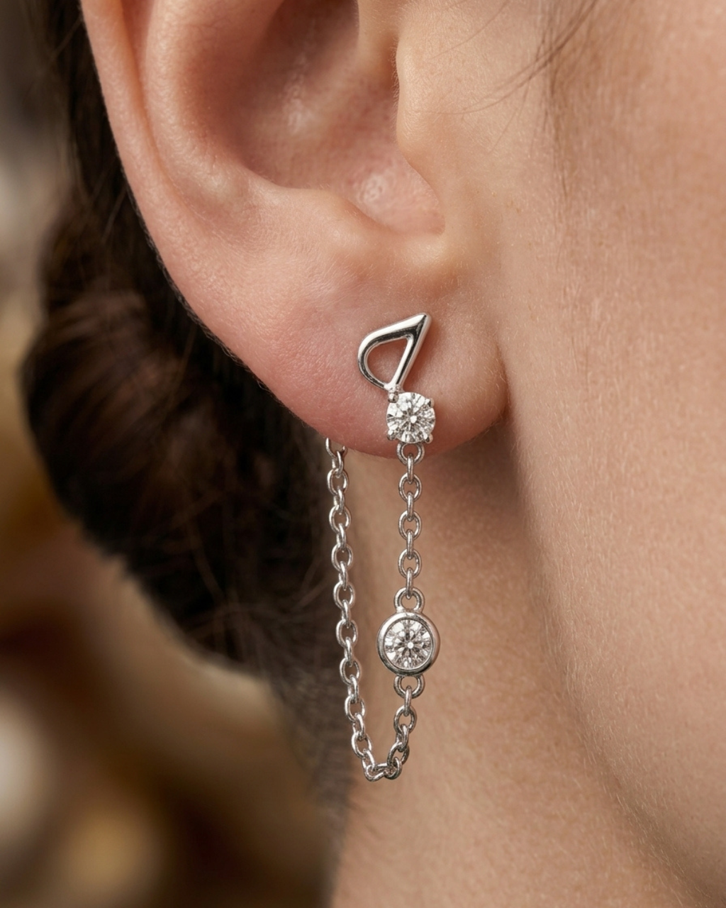 Bezel Chain Push and Pull Lock Earring Silver