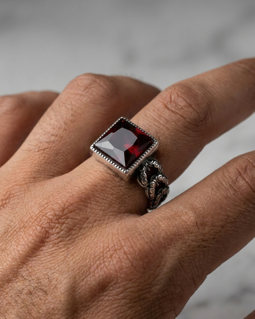 Crimson Chain Sovereign Ring