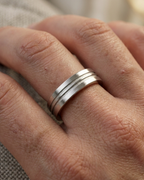 Apex Frosted Groove Men's Dibla Ring