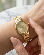Aura Minimalist Gilded Oyster Link Watch