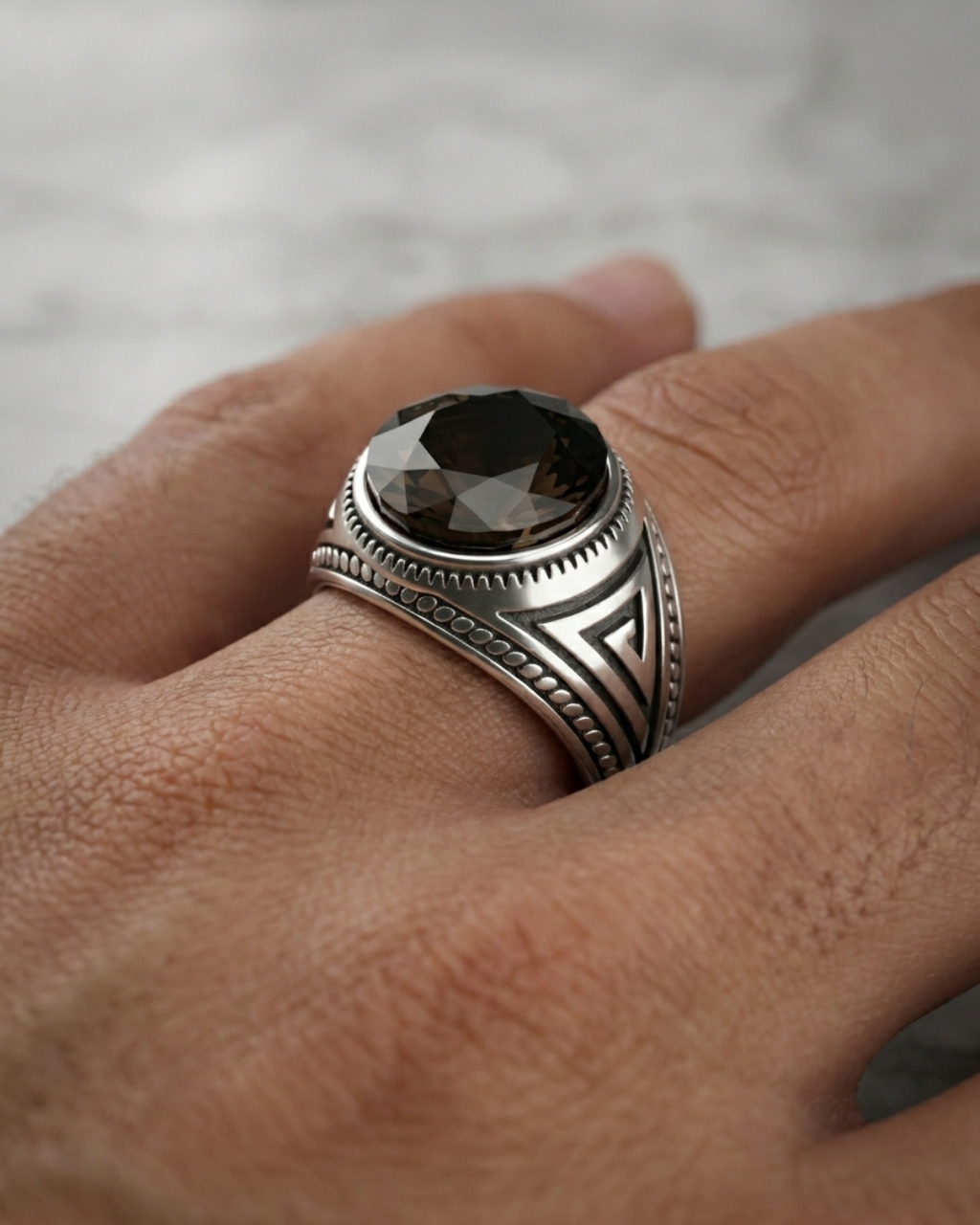 The Apex Smoky Tri Signet