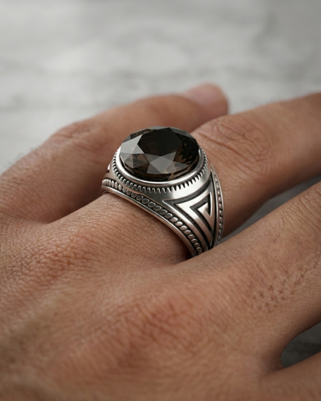 The Apex Smoky Tri Signet