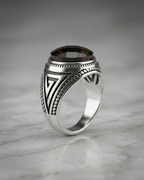 The Apex Smoky Tri Signet