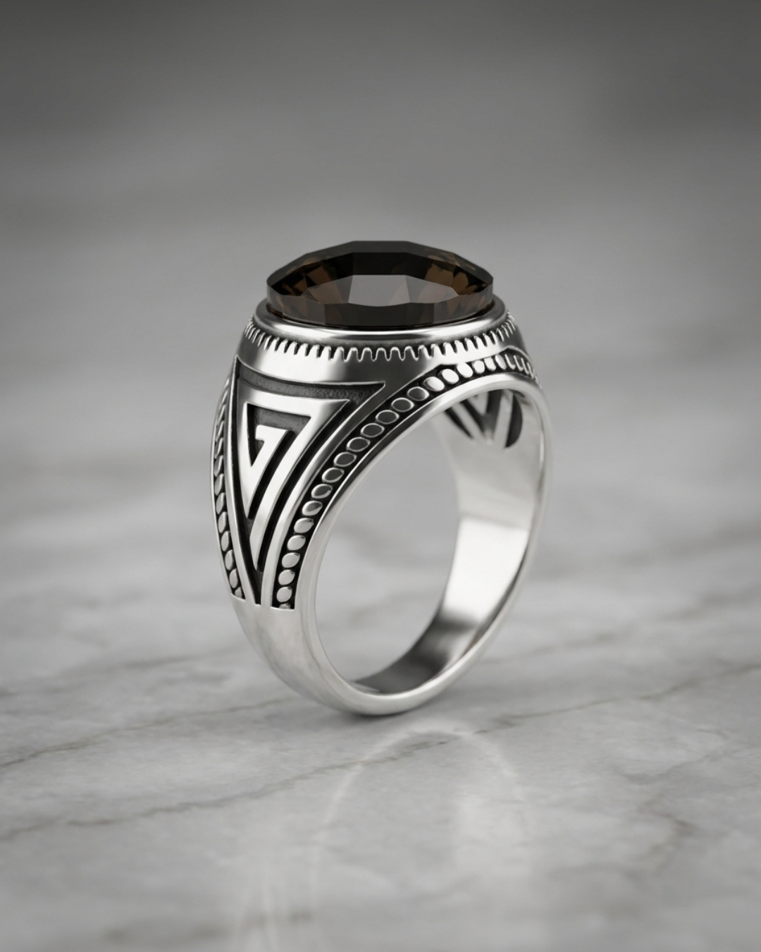 The Apex Smoky Tri Signet