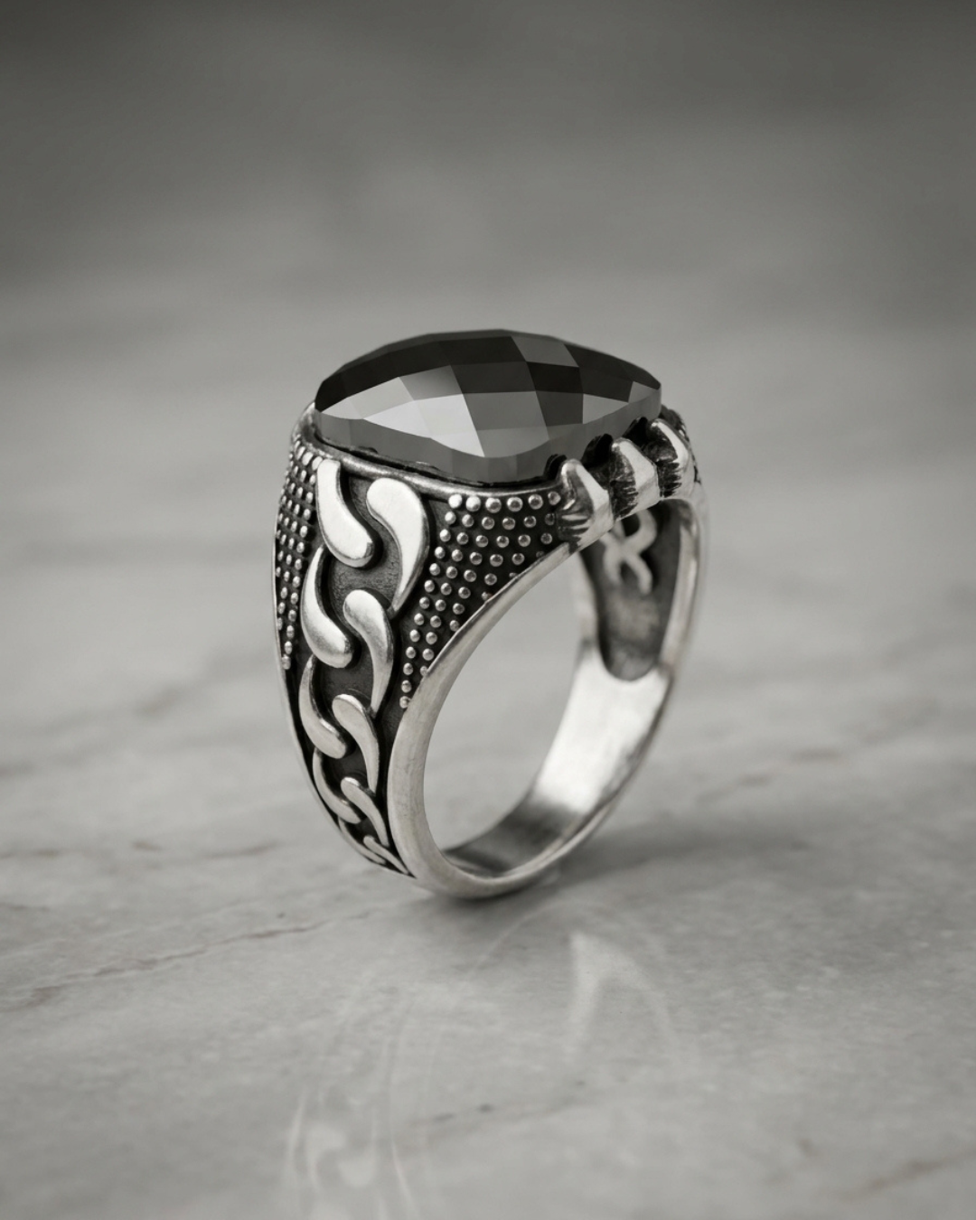 Titan Obsidian Link Ring