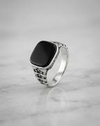 Legacy Obsidian Crest Ring