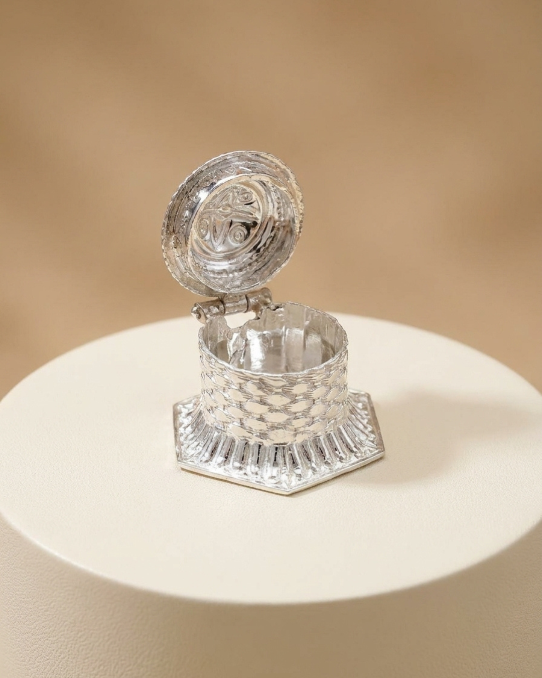 Silver Traditional Embossed Sindoor Box
