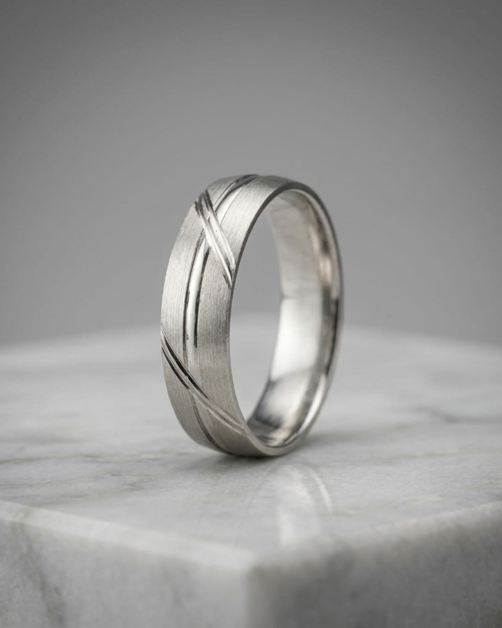 Titan Cross Etched Men’s Dibla Ring