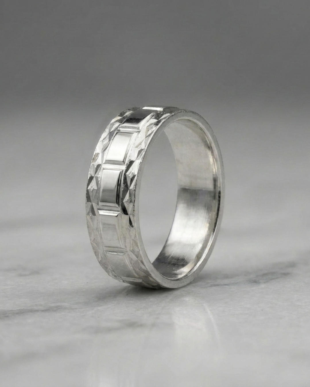 Vanguard Prism Textured Men’s Dibla Ring