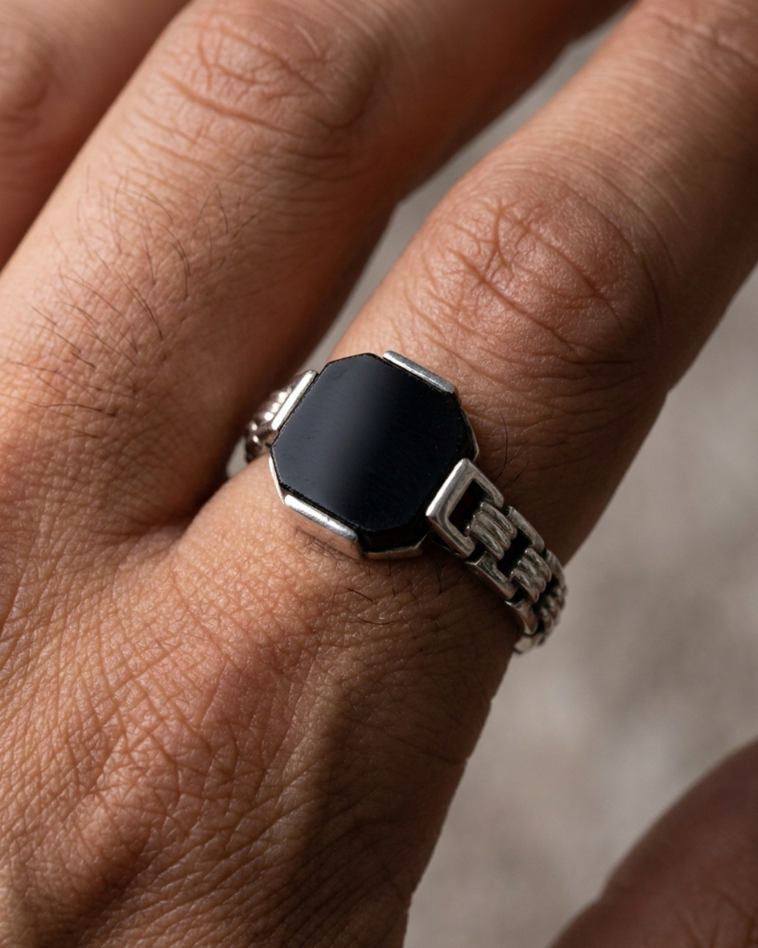 The Chronos Obsidian Link Signet