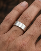 Sleek Matte Silver Men’s Dibla Ring