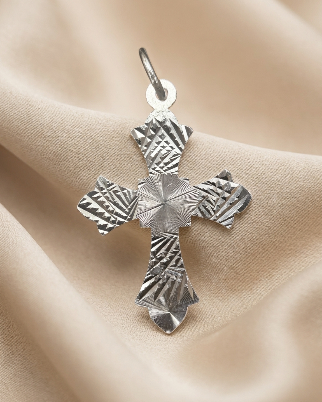 925 Sterling Silver Diamond Cut Ornate Cross Pendant