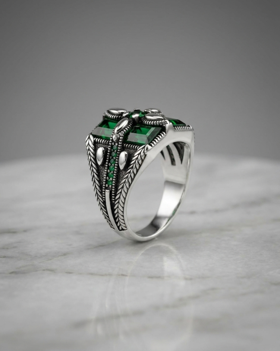 Imperial Emerald Cross Ring