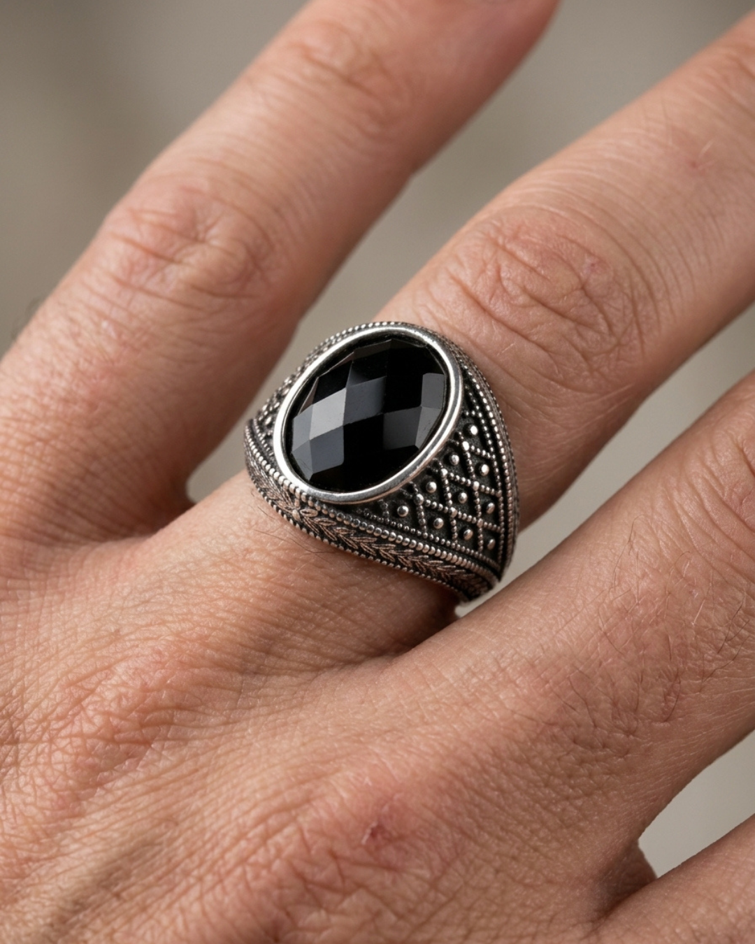 Imperial Obsidian Laurel Ring