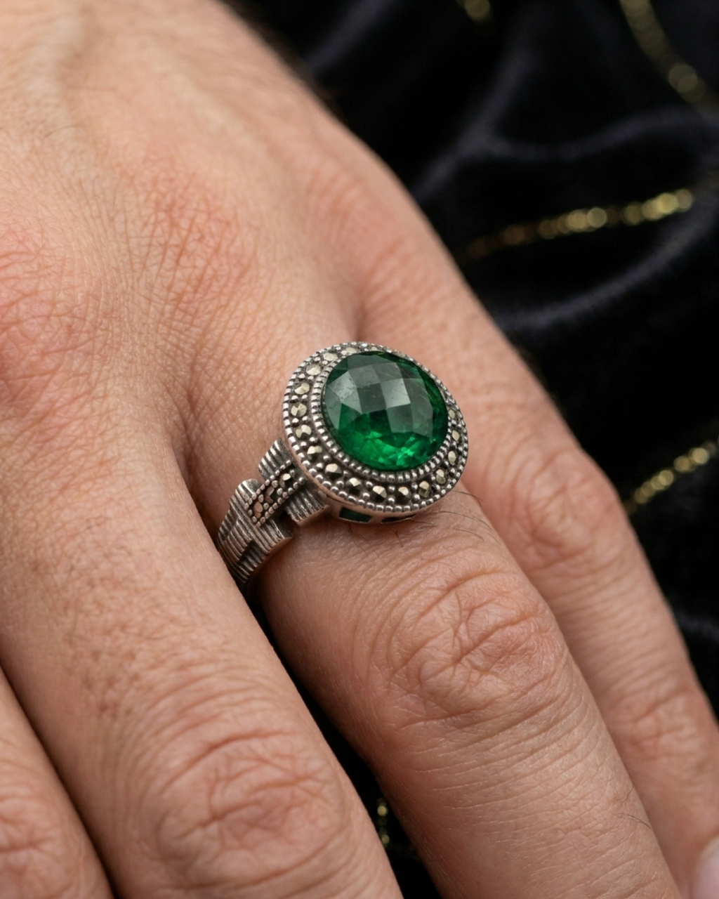 The Emerald Zenith Step Signet