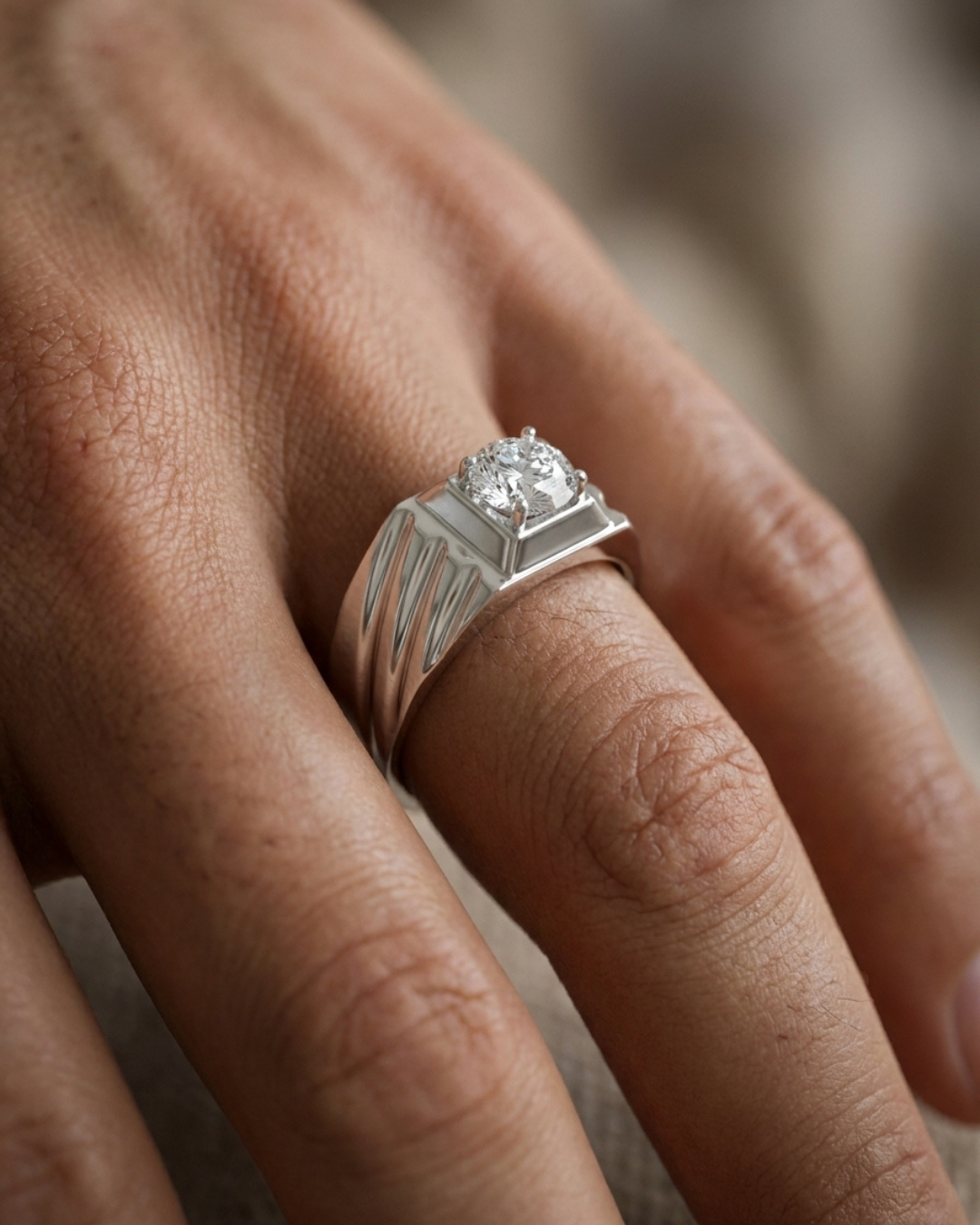 The Venetian Luce Solitaire