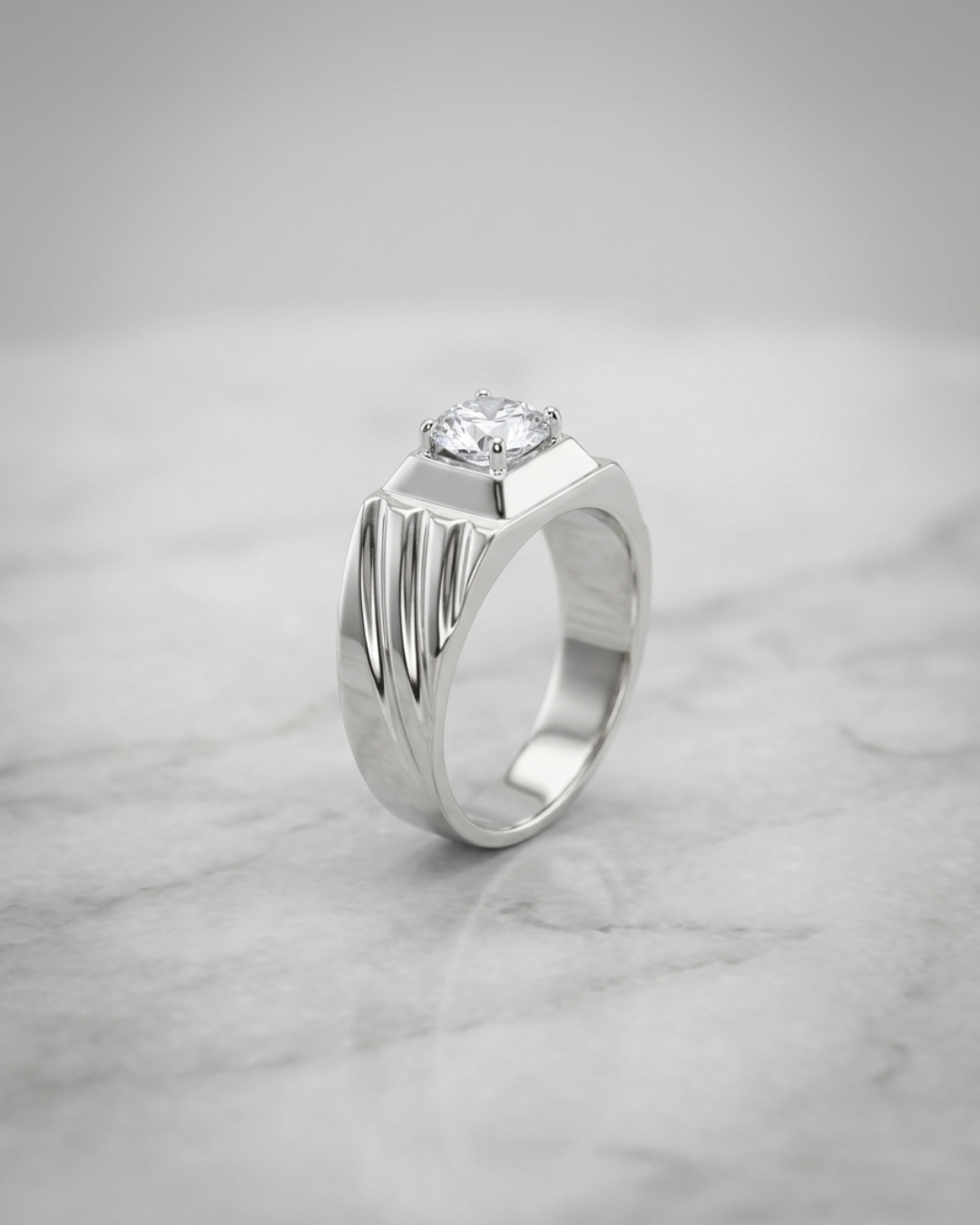 The Venetian Luce Solitaire