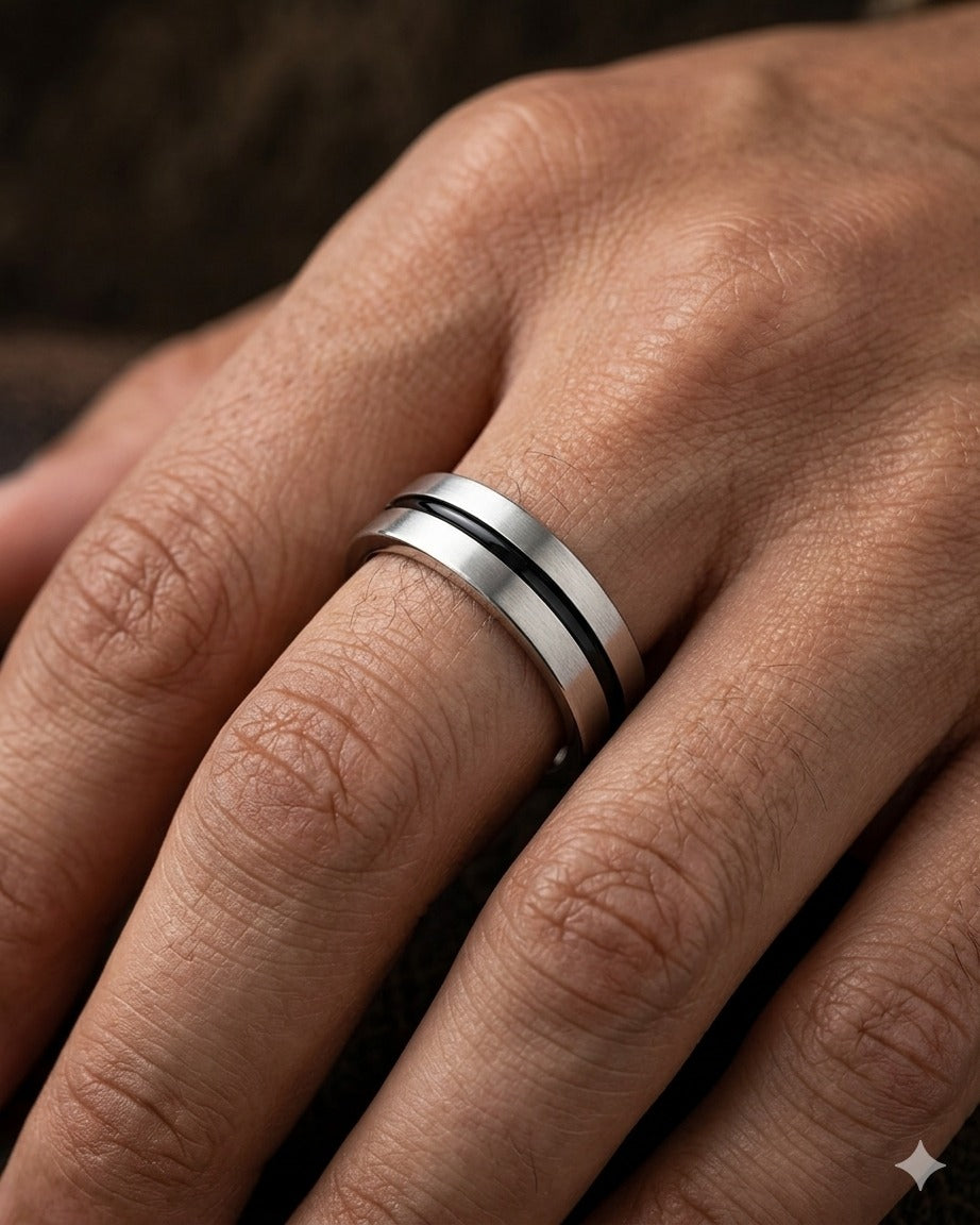 Onyx Stripe Brushed Silver Men’s Dibla Ring
