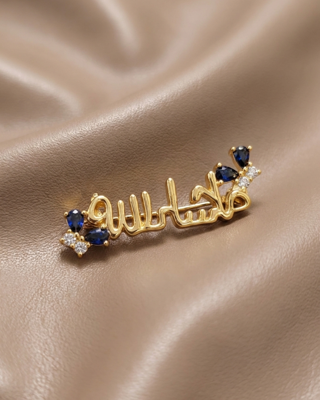 Calligraphy Sapphire Gold plated Brooch Silver