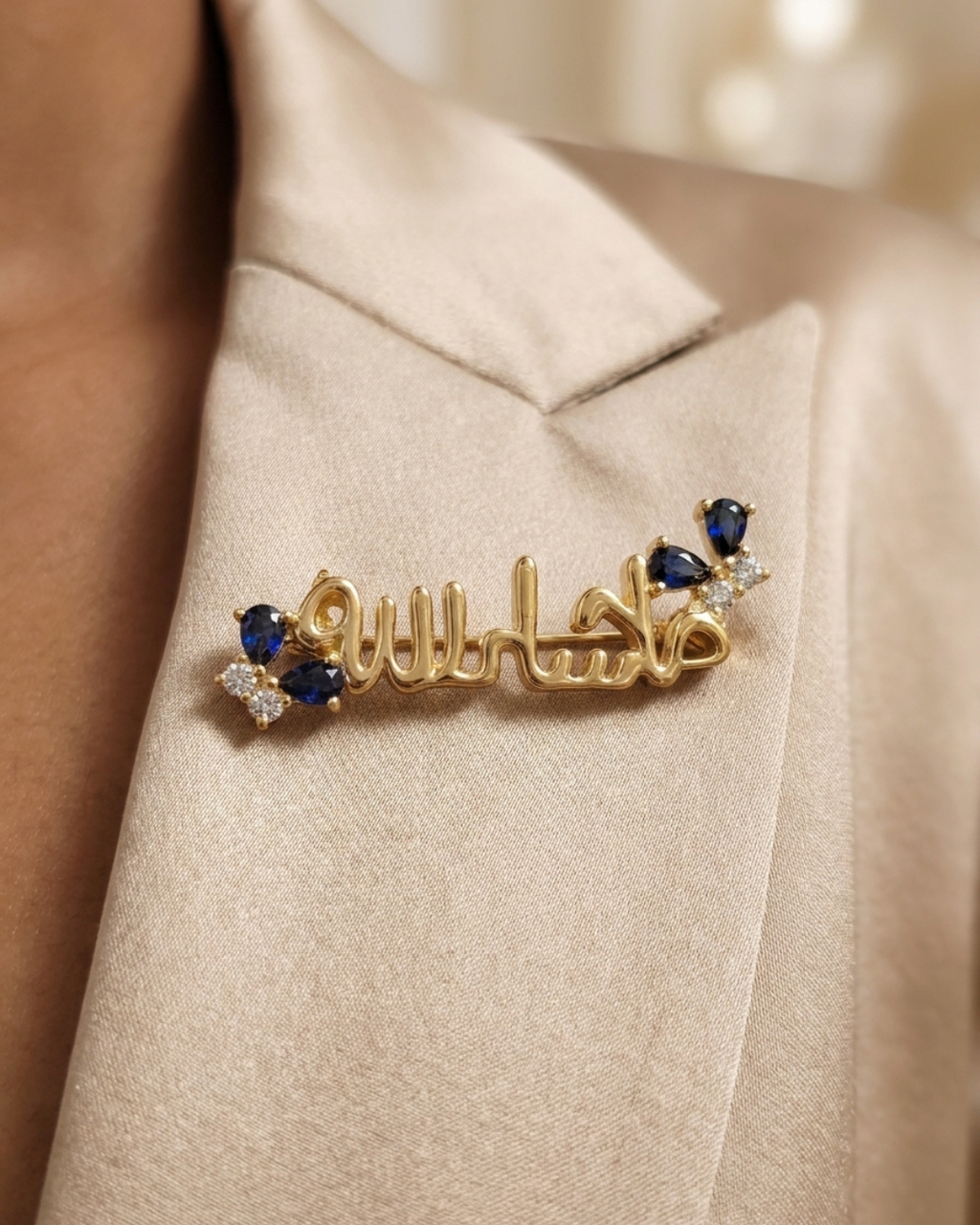 Calligraphy Sapphire Gold plated Brooch Silver