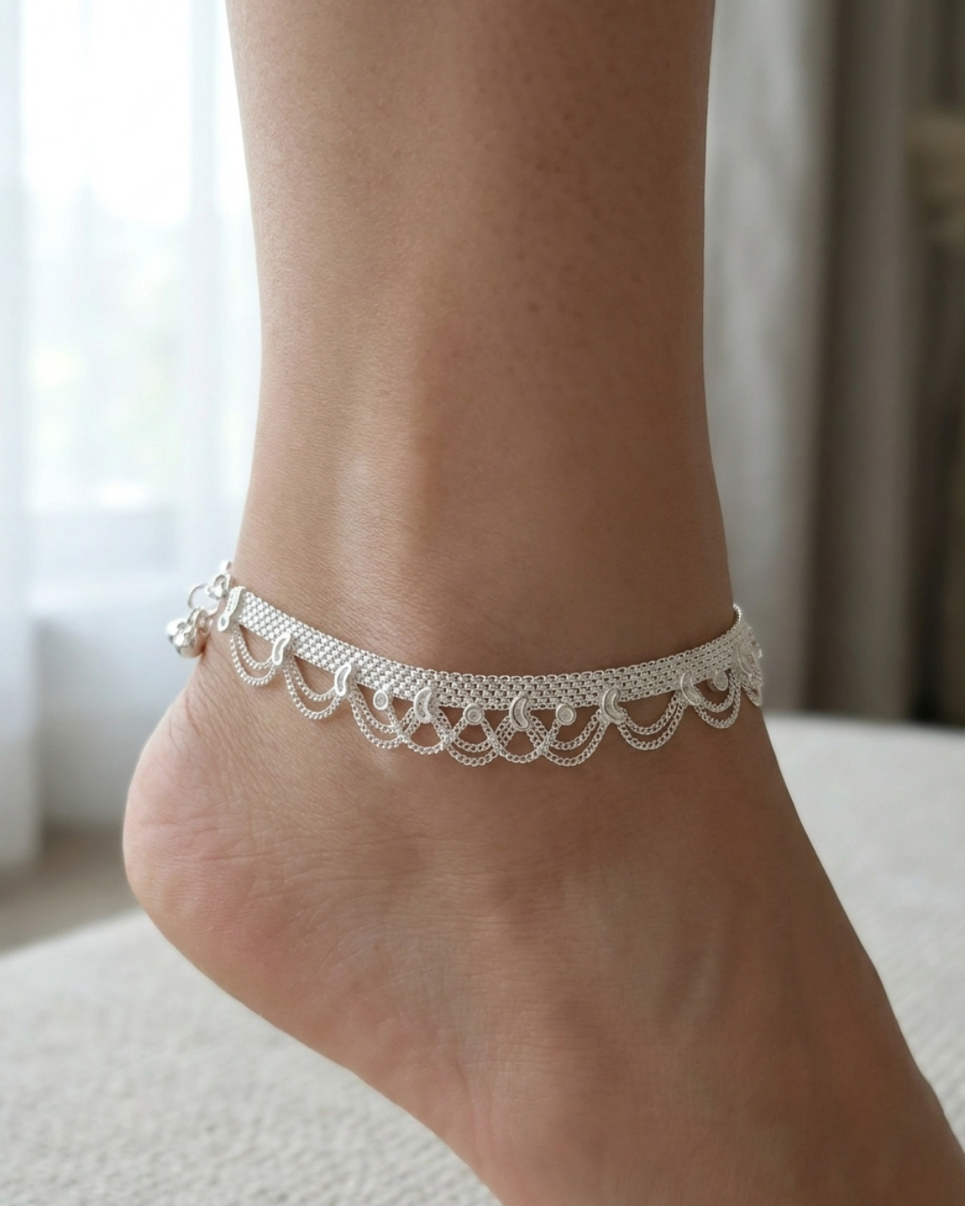 Classic Heritage Paisley Mesh Anklet