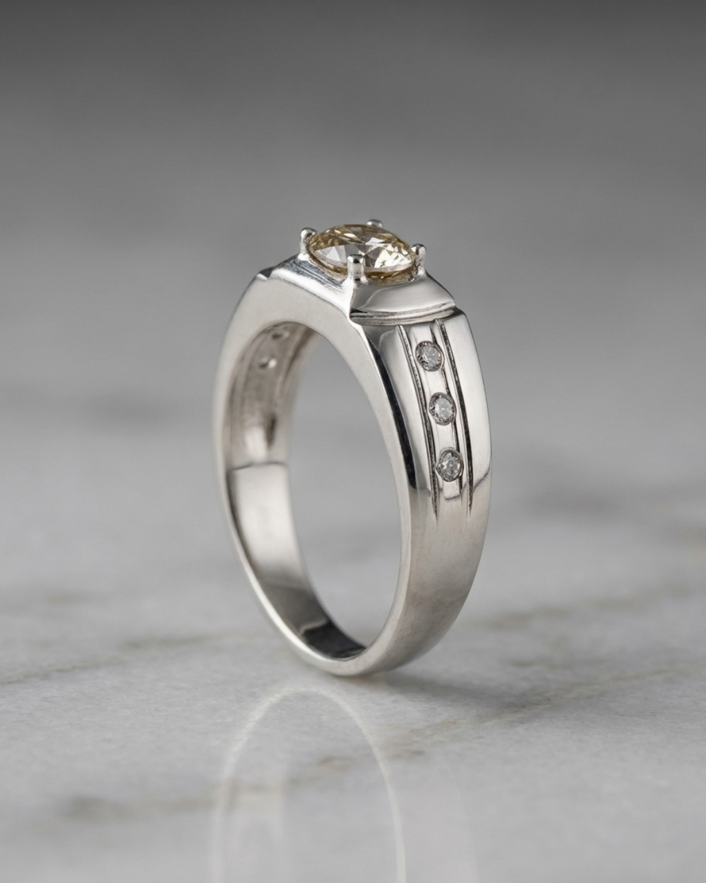 The Verona Champagne Solitaire