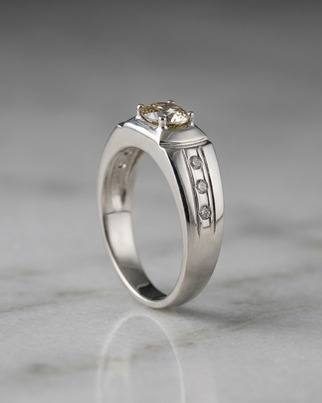 The Verona Champagne Solitaire