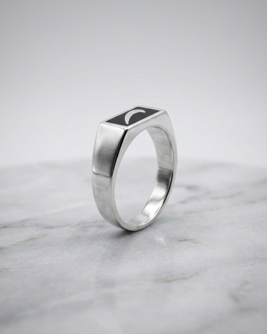 Venezia Luna Signet Ring