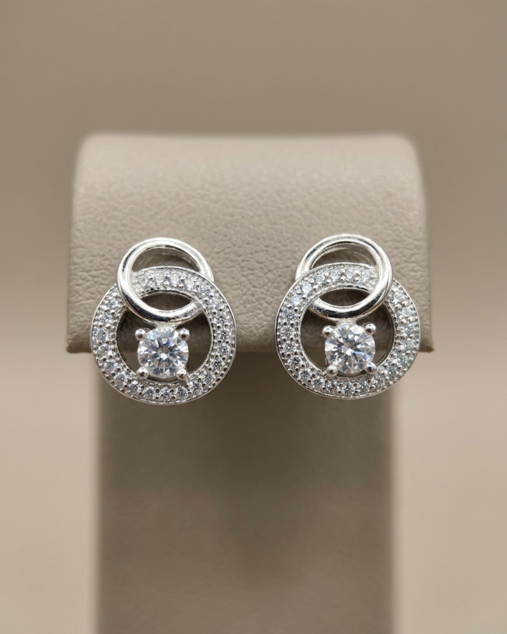 Interlocking Circle Studs Earring Sterling Silver