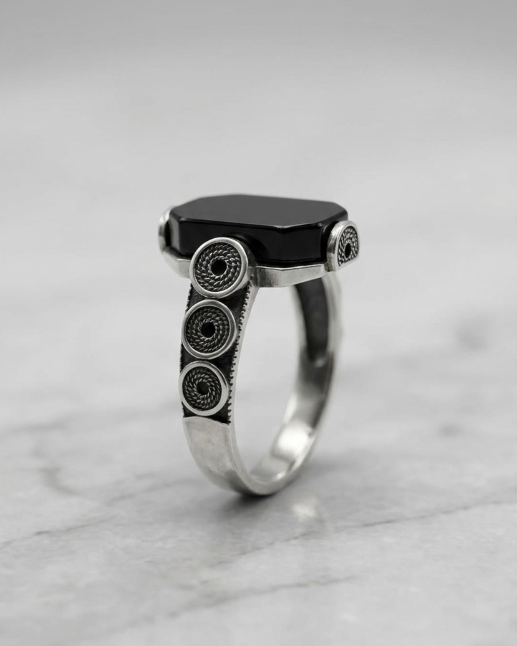 Black Onyx Heritage Men’s Ring