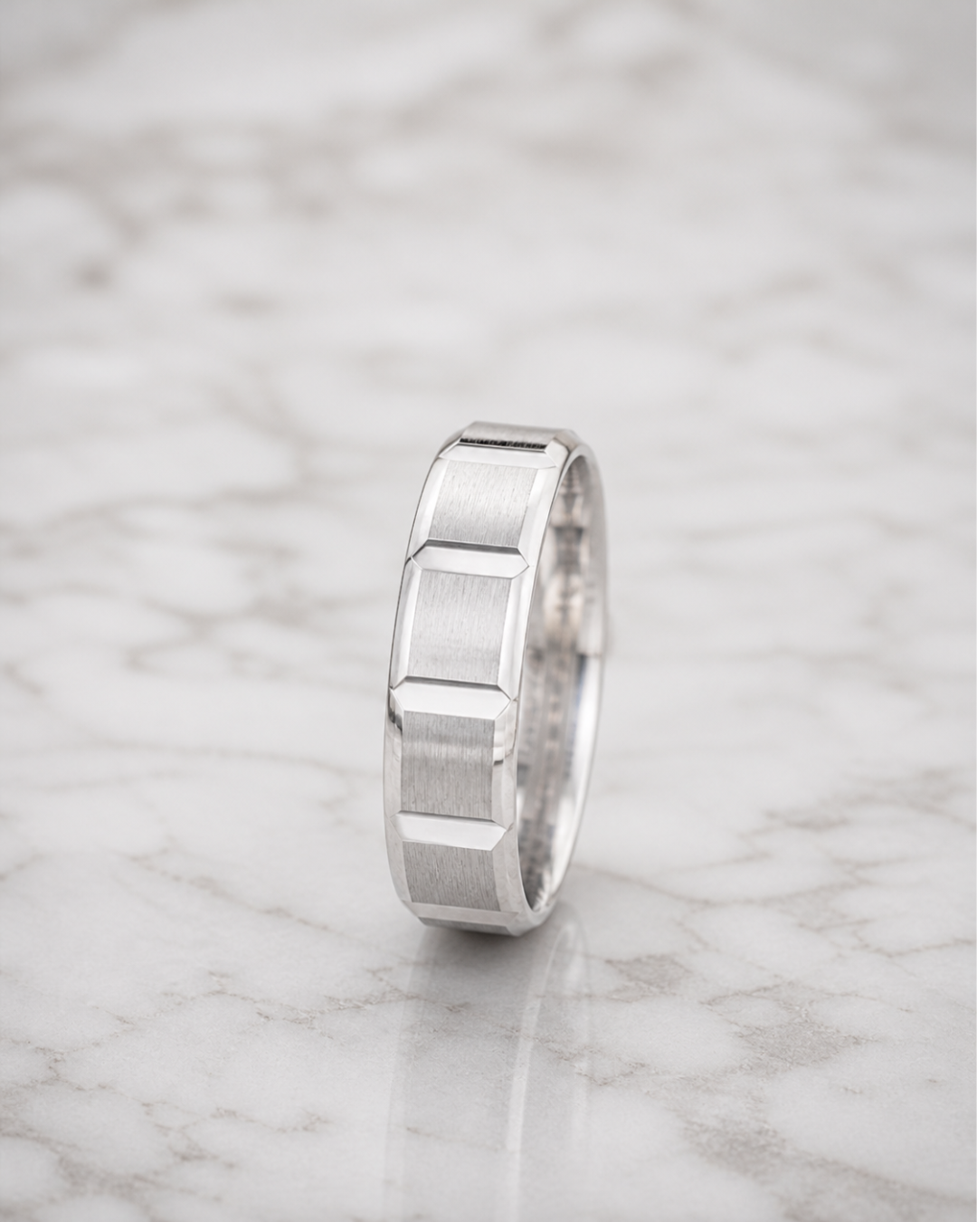 Geometric Faceted Men’s Dibla Ring