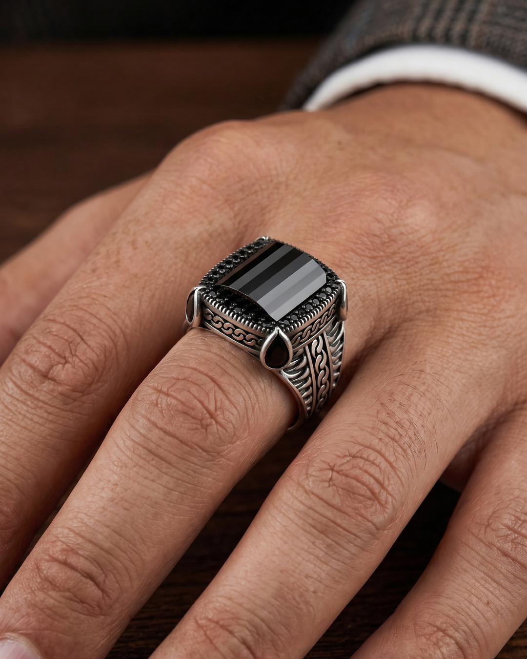 The Onyx Sovereign Signet
