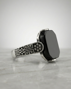 The Labyrinth Onyx Signet