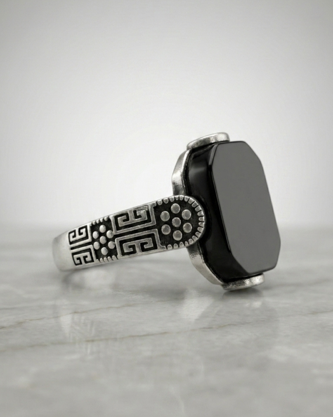 The Labyrinth Onyx Signet