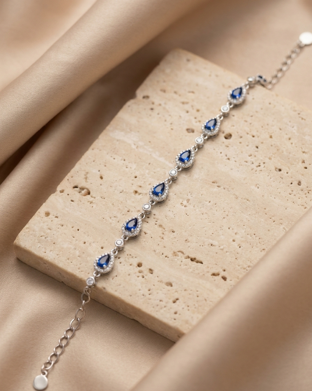 Cobalt Pear Halo Interlocking Bracelet