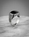 The Heritage Meander Signet