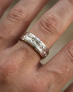 Artisan Textured Men’s Dibla Ring in 925 Silver