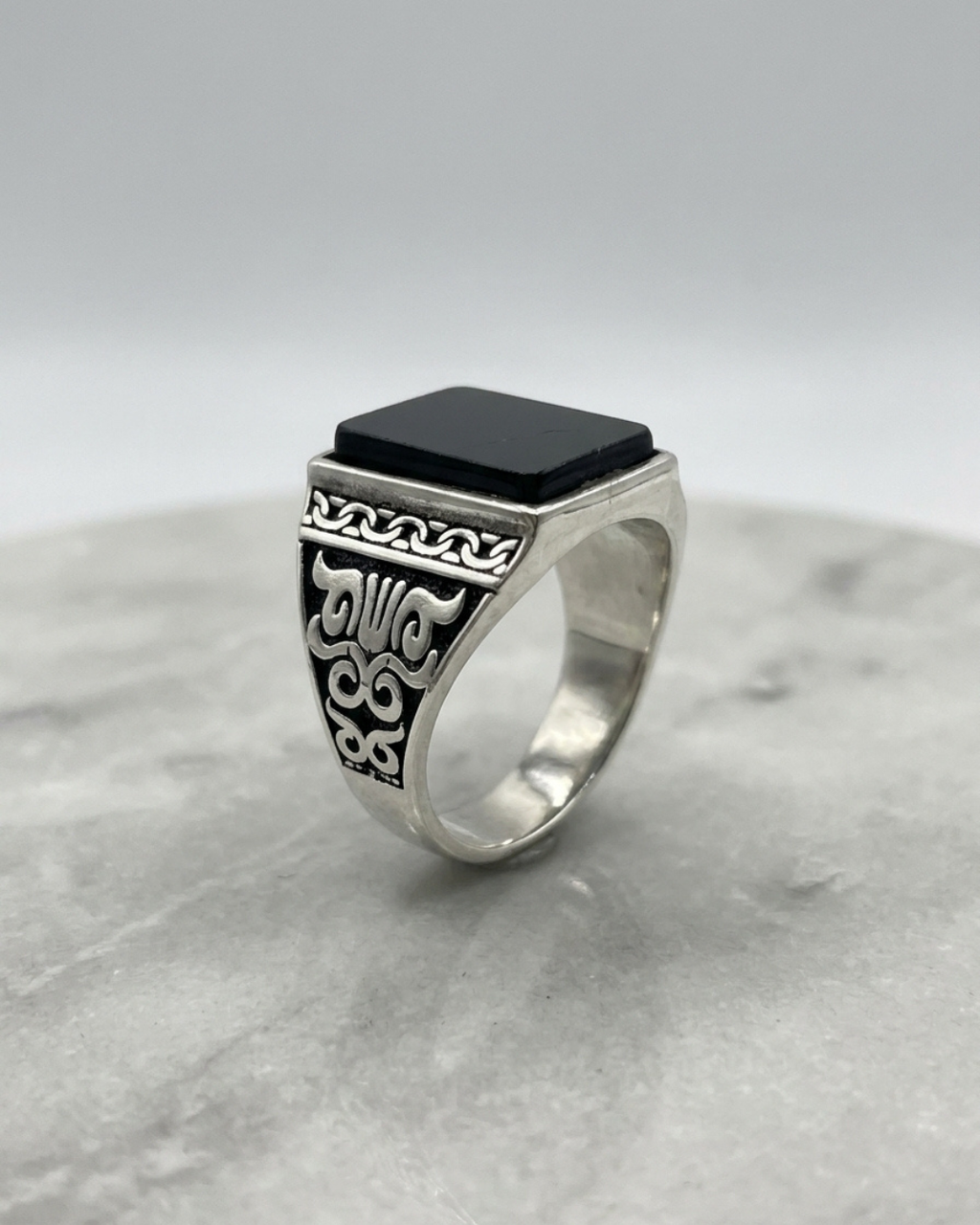 Sovereign Obsidian Crest Ring