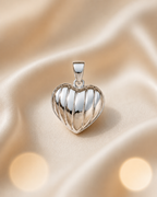 925 Sterling Silver Ribbed Heart Pendant